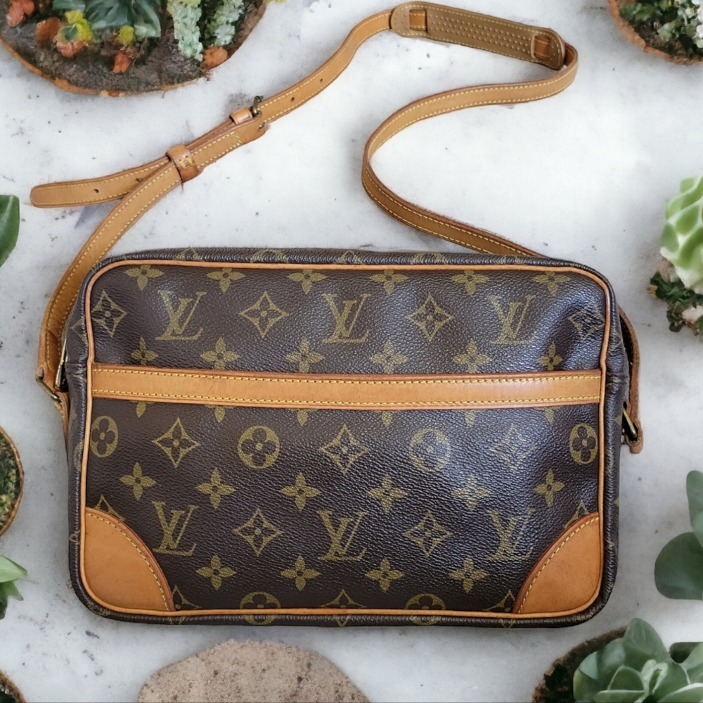 Louis Vuitton Trocadero 27 Crossbody Bag Handbag